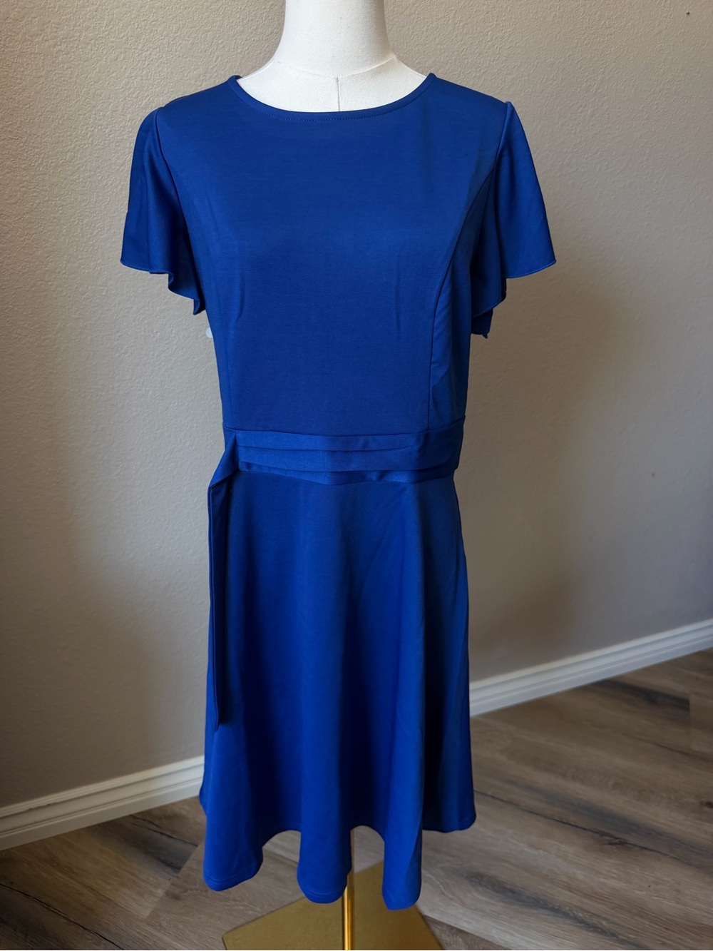 NWT Classic Cobalt Blue Midi with Waist Tie Cocktail dress, Large